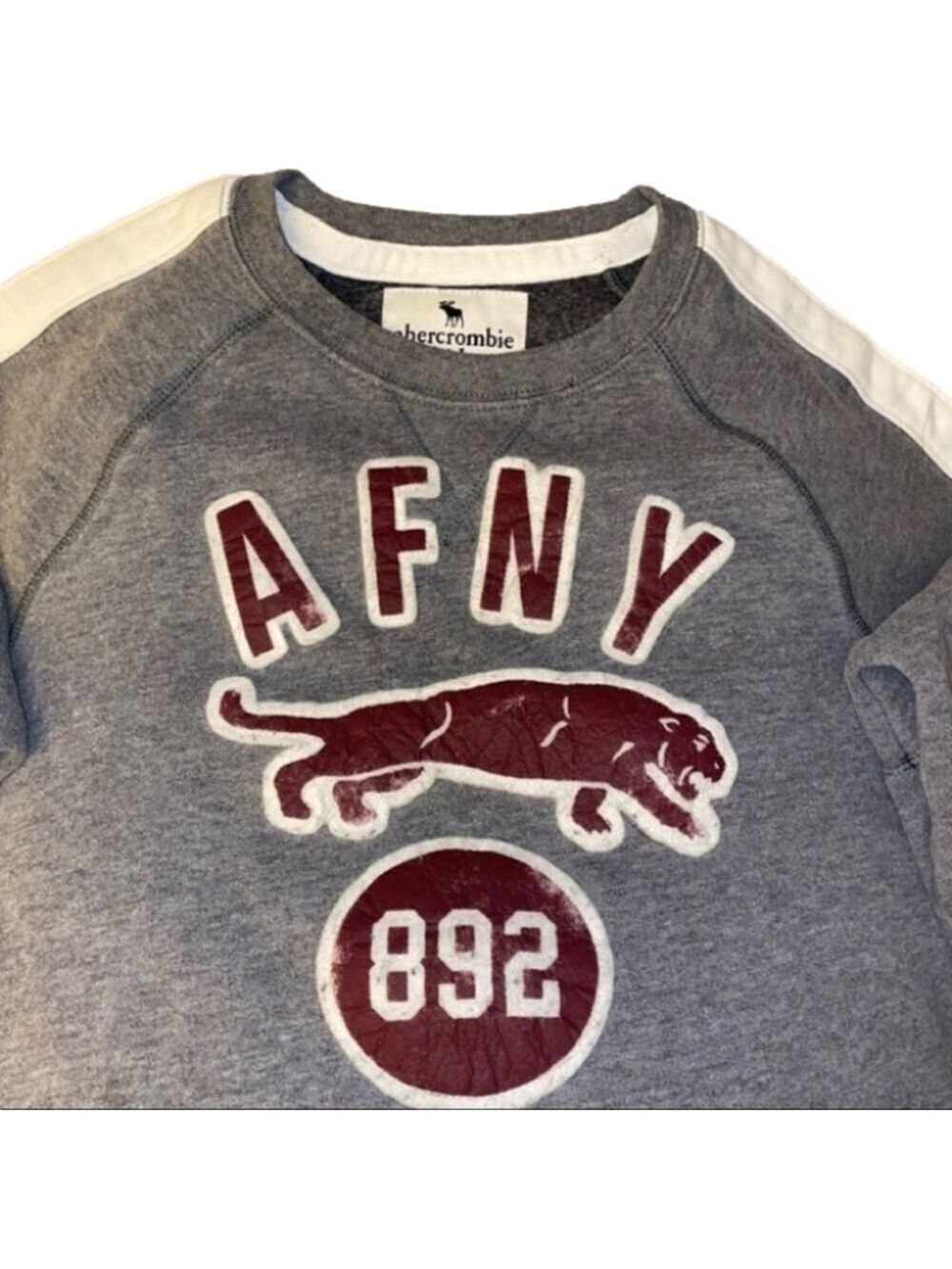 🎈$5 add on. HOST Pick! Youth A&F super soft grey